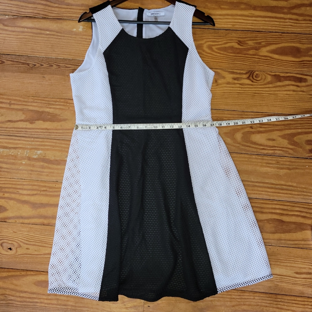 Dknyc black white A line dress 12 Large